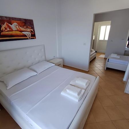 Hotel Sherifi Saranda Kültér fotó