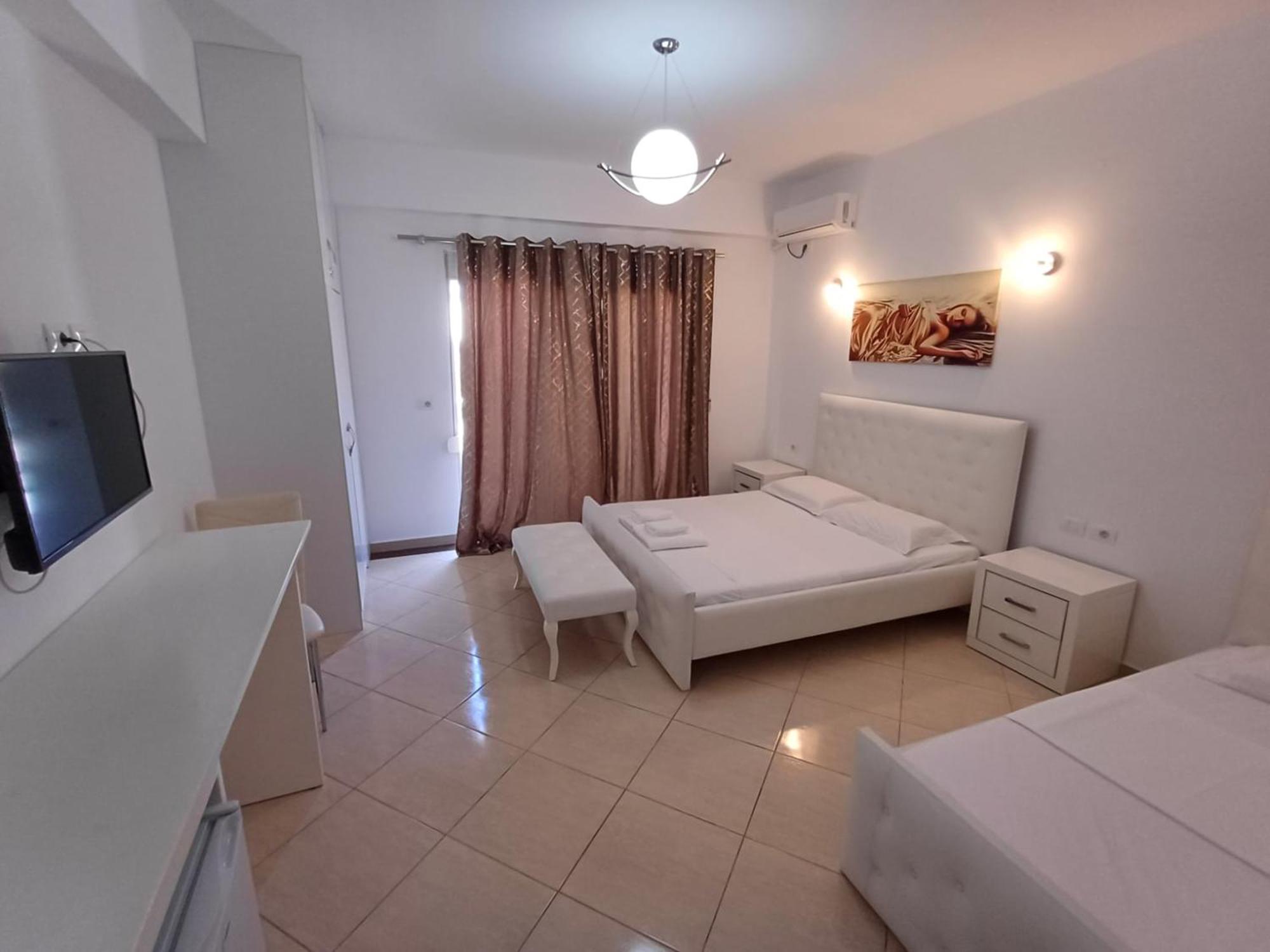 Hotel Sherifi Saranda Kültér fotó