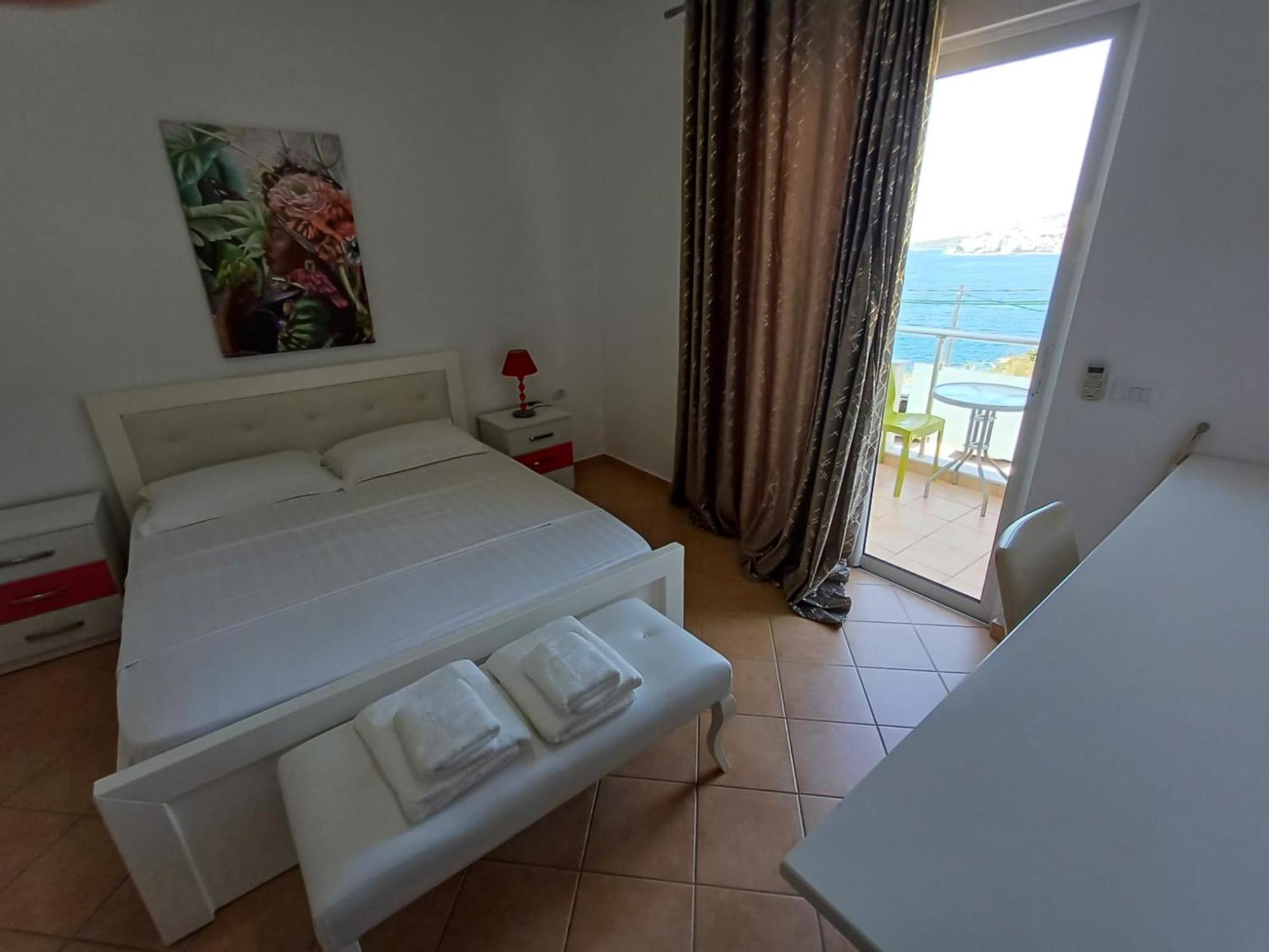 Hotel Sherifi Saranda Kültér fotó