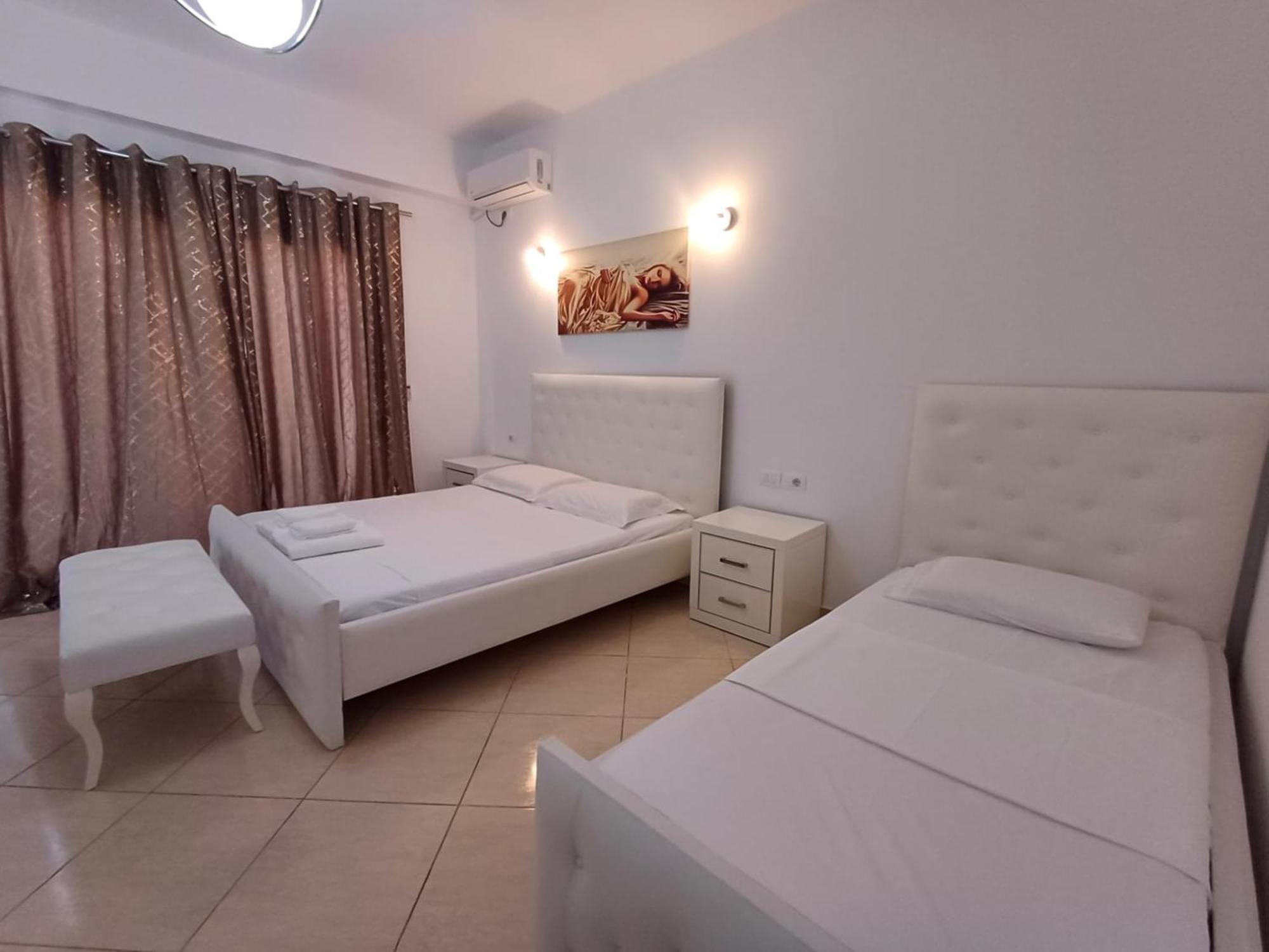 Hotel Sherifi Saranda Kültér fotó