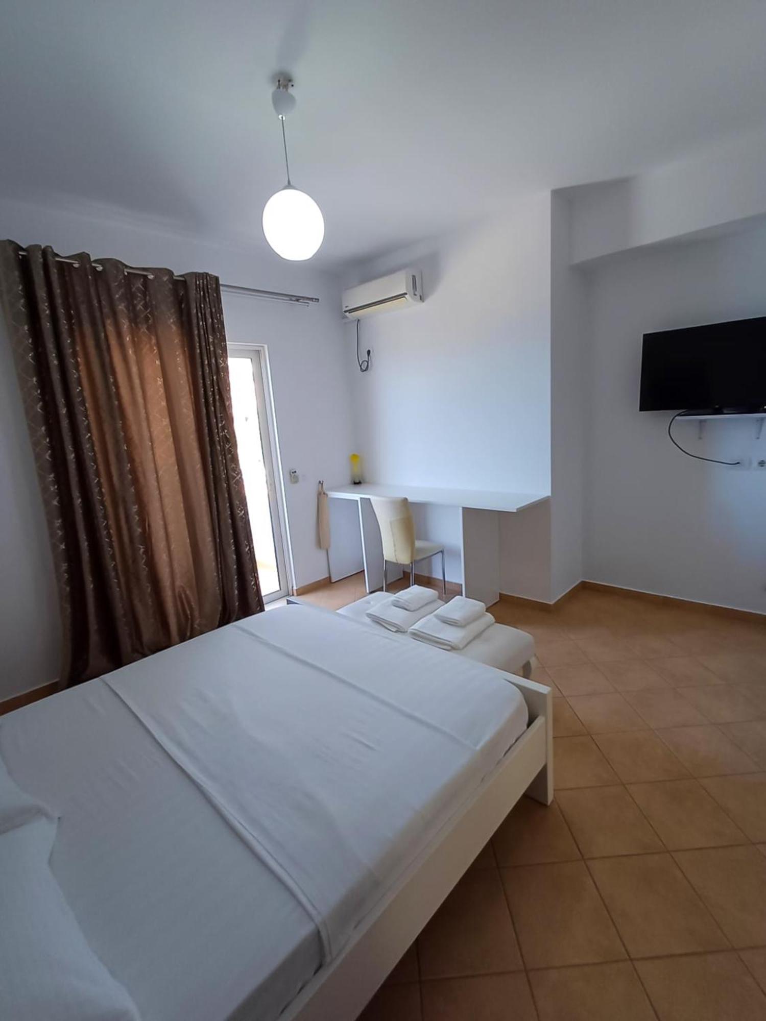 Hotel Sherifi Saranda Kültér fotó
