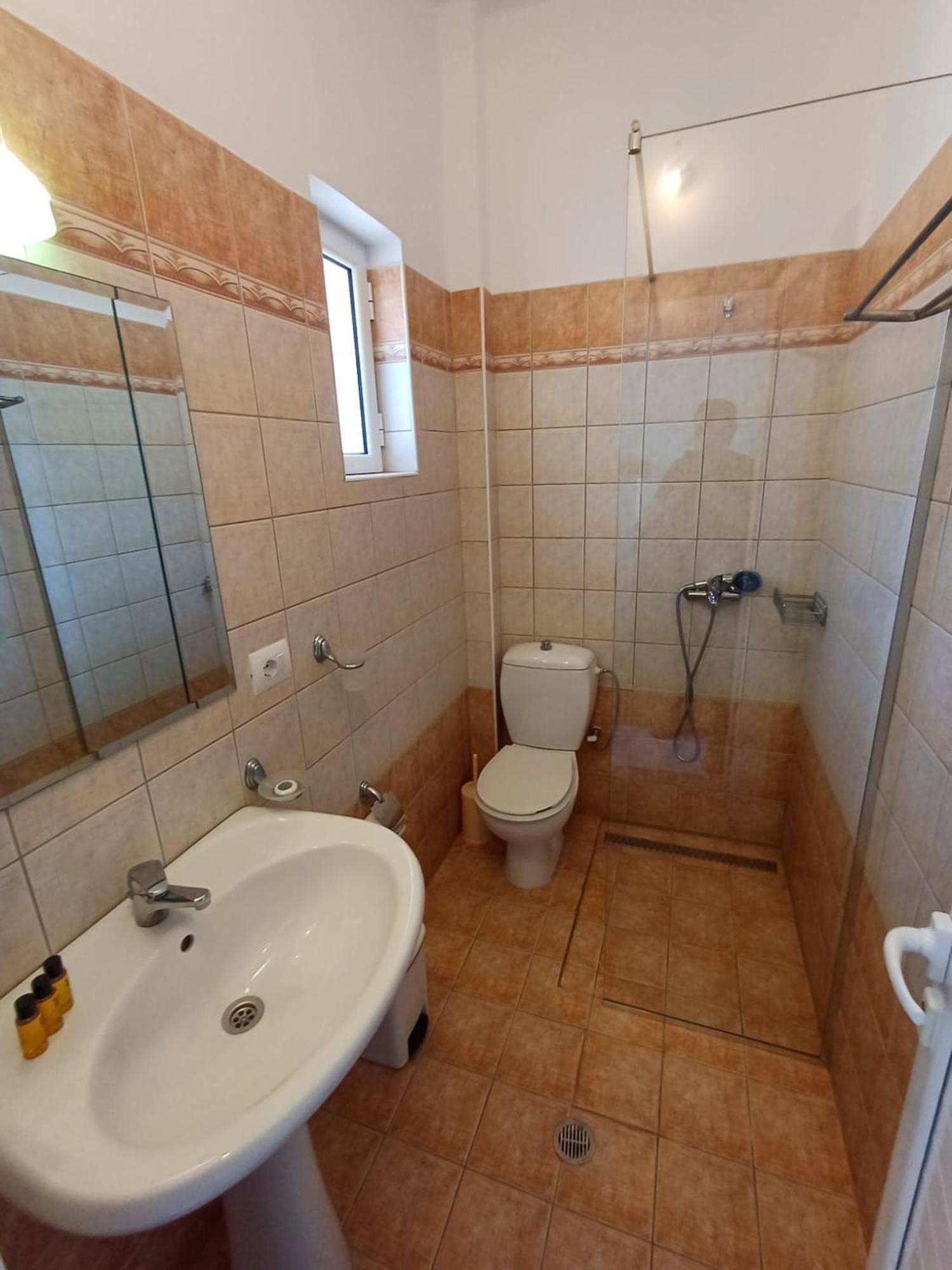 Hotel Sherifi Saranda Kültér fotó